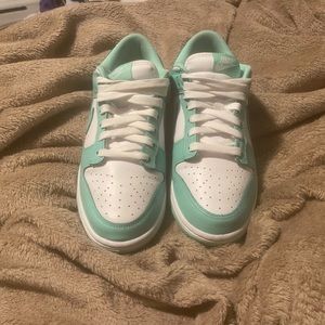 Green glow nike dunks size mens 6.5 womens 8 NO BOX